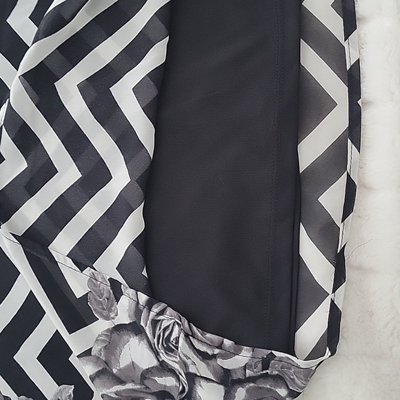 Black and white mini dress - Picture 5 of 8